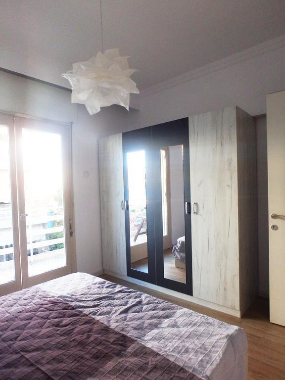 Holiday Apartment Sombrero Néa Péramos エクステリア 写真