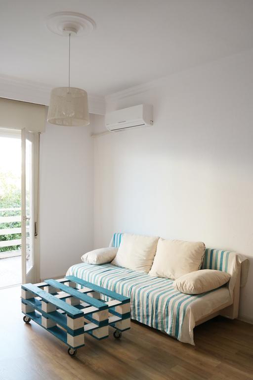 Holiday Apartment Sombrero Néa Péramos エクステリア 写真