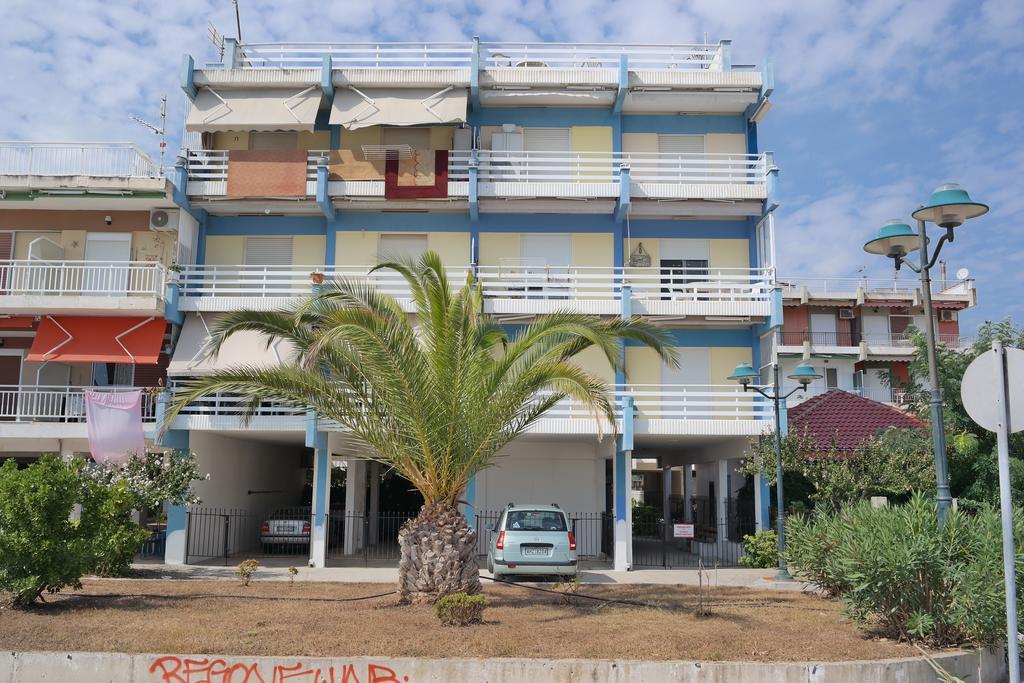 Holiday Apartment Sombrero Néa Péramos エクステリア 写真